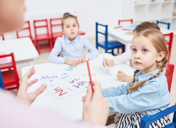 academia-de-ingles-para-niños-en-velez-malaga-torre-del-mar